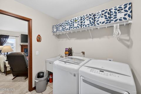 Tiny photo for 2805 Back Bay Dr, Maumee, OH 43537 (MLS # 10004771)