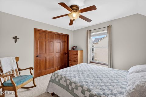 Tiny photo for 2805 Back Bay Dr, Maumee, OH 43537 (MLS # 10004771)