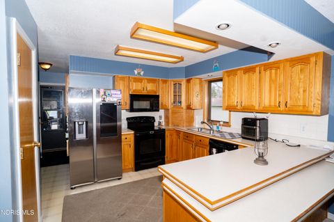 Tiny photo for 15175 County Road 424, Sherwood, OH 43556 (MLS # 10005949)