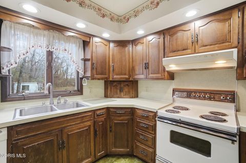 Tiny photo for 12500 County Road L, Wauseon, OH 43567 (MLS # 10006492)