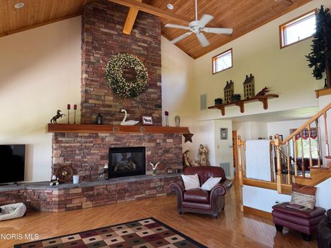 Tiny photo for 707 Catherine Drive, Liberty Center, OH 43532 (MLS # 10006700)