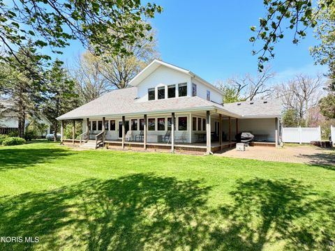 Tiny photo for 707 Catherine Drive, Liberty Center, OH 43532 (MLS # 10006700)