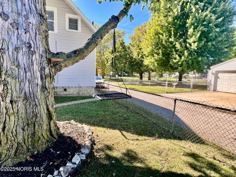 Tiny photo for 541 Oakdale Avenue, Toledo, OH 43605 (MLS # 10000456)