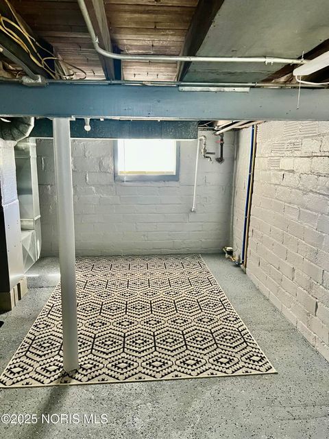 Tiny photo for 541 Oakdale Avenue, Toledo, OH 43605 (MLS # 10000456)