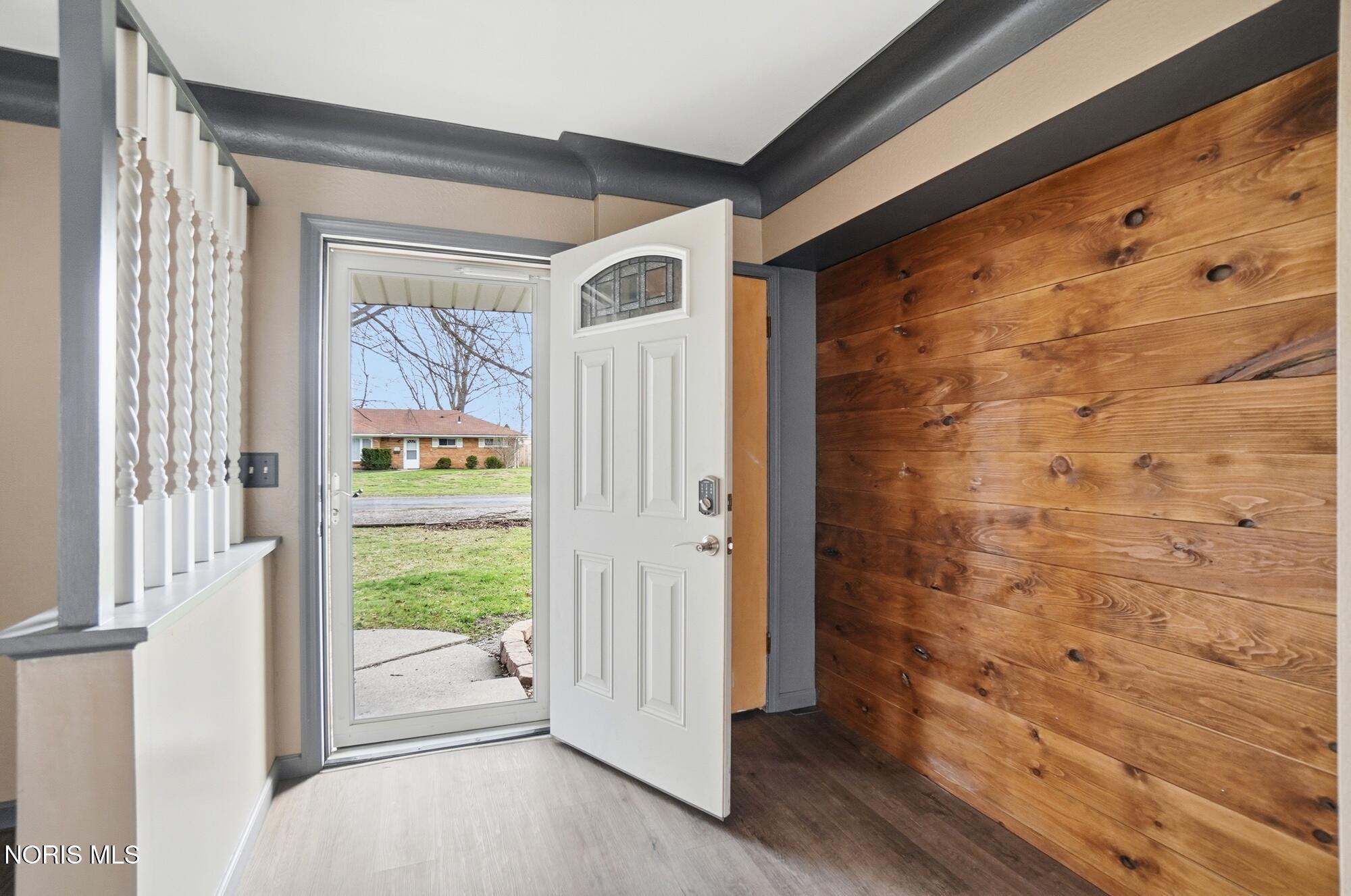 4843 Glen Oaks Drive