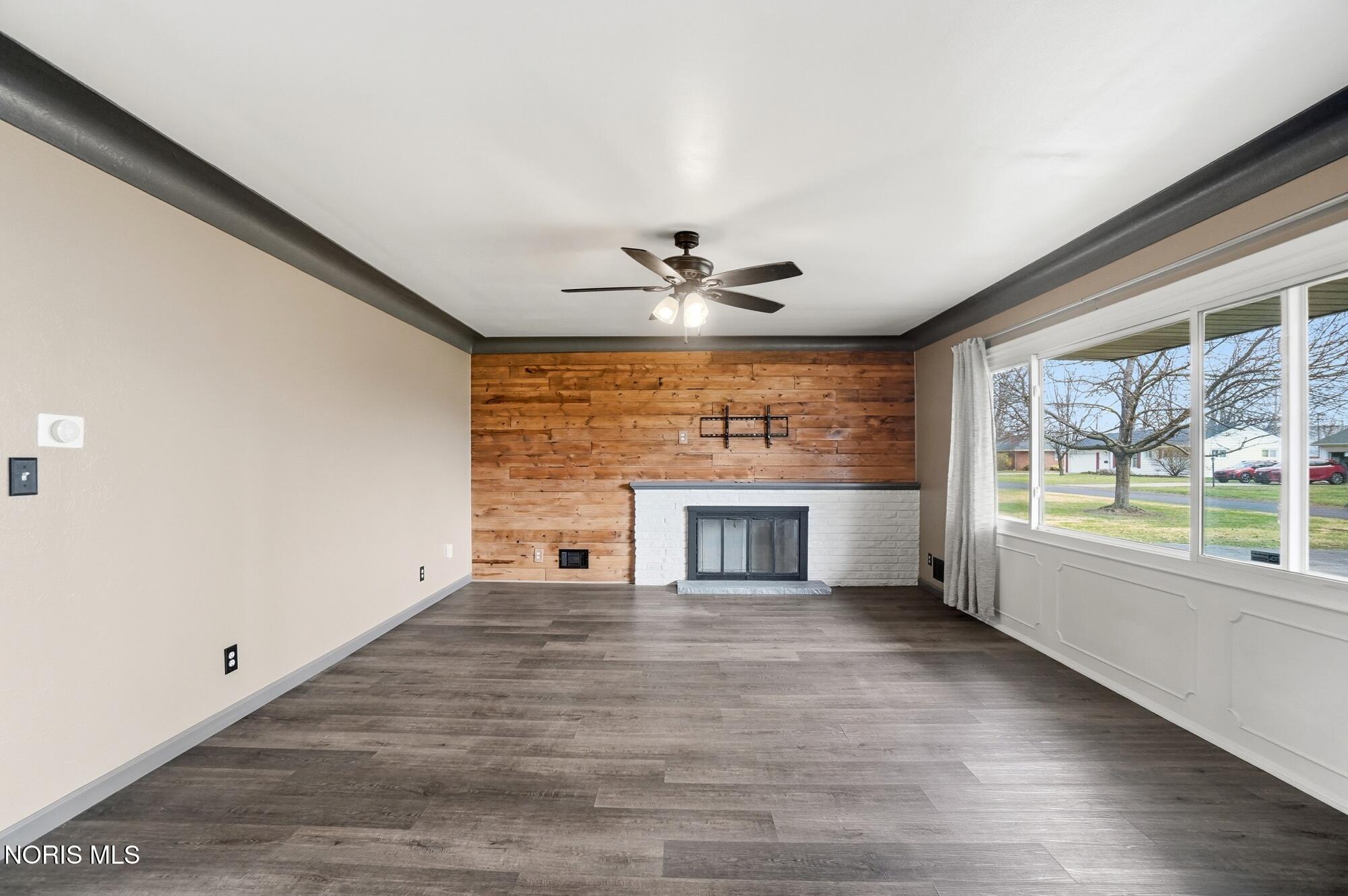 4843 Glen Oaks Drive