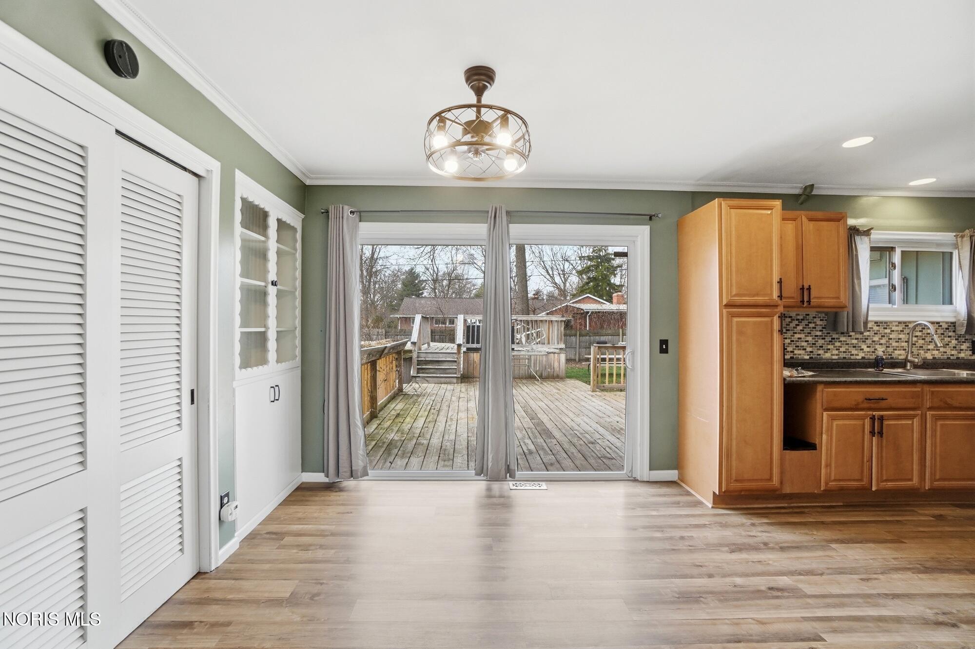 4843 Glen Oaks Drive