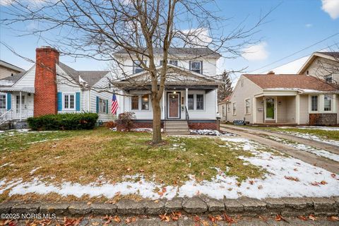 Photo of 944 Toronto Avenue, Toledo, OH 43609 (MLS # 10002273)