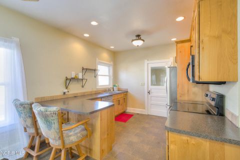 Tiny photo for 716 Ransom Street, Maumee, OH 43537 (MLS # 10004787)