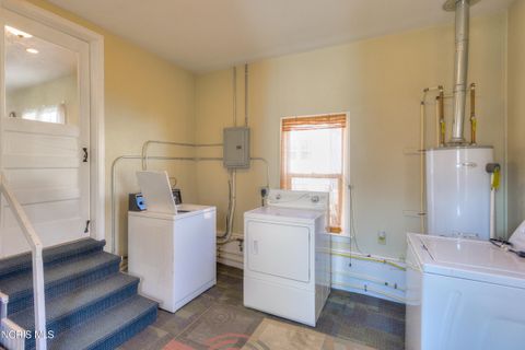 Tiny photo for 716 Ransom Street, Maumee, OH 43537 (MLS # 10004787)