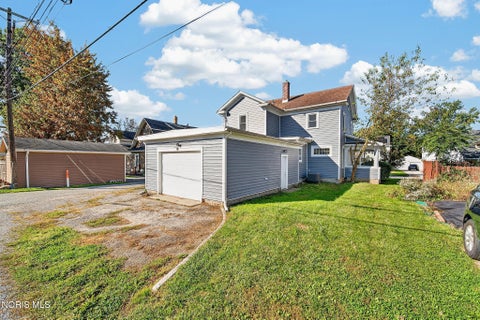 Tiny photo for 815 Liberty Street, Findlay, OH 45840 (MLS # 10014078)