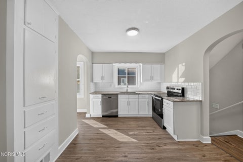 Tiny photo for 815 Liberty Street, Findlay, OH 45840 (MLS # 10014078)