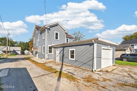 Tiny photo for 815 Liberty Street, Findlay, OH 45840 (MLS # 10014078)