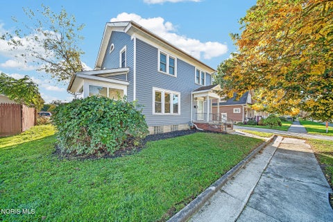 Tiny photo for 815 Liberty Street, Findlay, OH 45840 (MLS # 10014078)