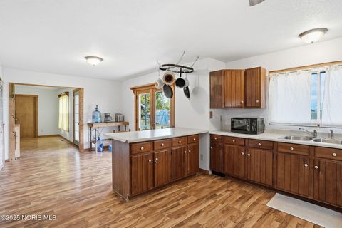 Tiny photo for 14473 Dirlam Road, Bowling Green, OH 43402 (MLS # 10000507)