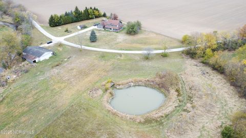 Tiny photo for 14473 Dirlam Road, Bowling Green, OH 43402 (MLS # 10000507)