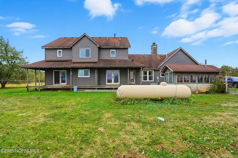 Tiny photo for 14473 Dirlam Road, Bowling Green, OH 43402 (MLS # 10000507)
