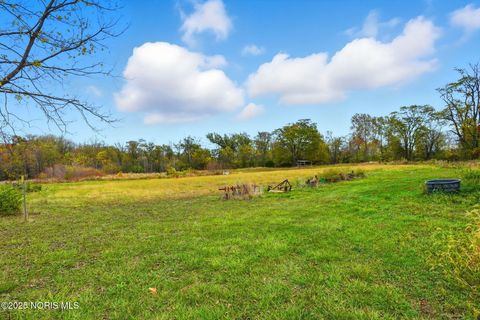 Tiny photo for 14473 Dirlam Road, Bowling Green, OH 43402 (MLS # 10000507)