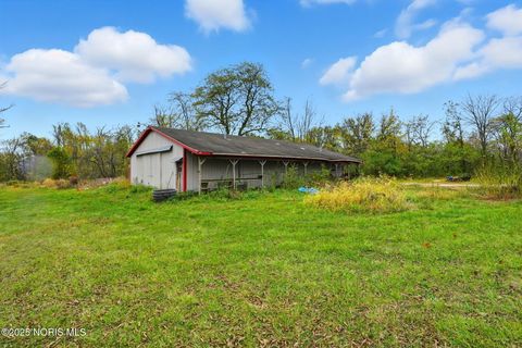Tiny photo for 14473 Dirlam Road, Bowling Green, OH 43402 (MLS # 10000507)