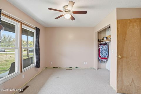 Tiny photo for 14473 Dirlam Road, Bowling Green, OH 43402 (MLS # 10000507)