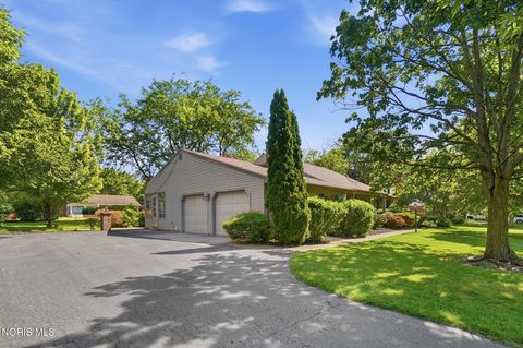 Tiny photo for 1626 Imperial Lane, Findlay, OH 45840 (MLS # 10008921)