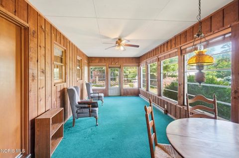 Tiny photo for 1626 Imperial Lane, Findlay, OH 45840 (MLS # 10008921)
