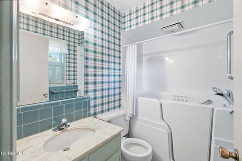 Tiny photo for 1626 Imperial Lane, Findlay, OH 45840 (MLS # 10008921)