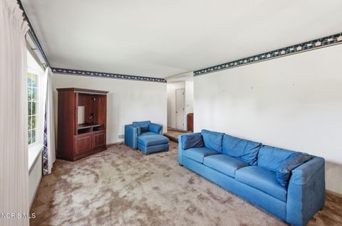 Tiny photo for 1626 Imperial Lane, Findlay, OH 45840 (MLS # 10008921)