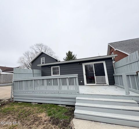 Tiny photo for 308 Meekison Street, Napoleon, OH 43545 (MLS # 10005381)