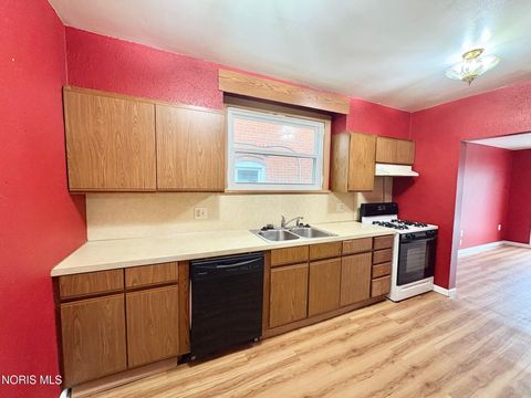 Tiny photo for 308 Meekison Street, Napoleon, OH 43545 (MLS # 10005381)