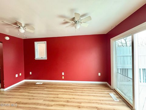 Tiny photo for 308 Meekison Street, Napoleon, OH 43545 (MLS # 10005381)