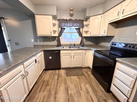 Tiny photo for 1005 Broad Avenue, Findlay, OH 45840 (MLS # 10001655)