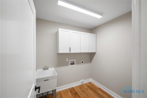 Tiny photo for 21 Shenandoah Circle, Sylvania, OH 43560 (MLS # 10012298)