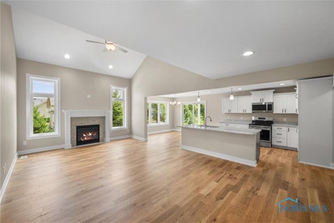 Tiny photo for 21 Shenandoah Circle, Sylvania, OH 43560 (MLS # 10012298)
