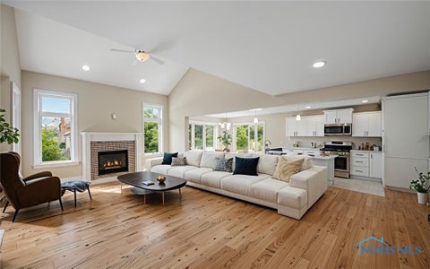 Tiny photo for 21 Shenandoah Circle, Sylvania, OH 43560 (MLS # 10012298)