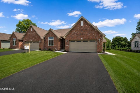 Tiny photo for 21 Shenandoah Circle, Sylvania, OH 43560 (MLS # 10012298)