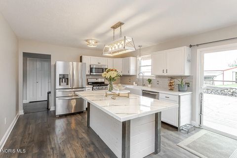 Tiny photo for 12560 Neapolis Waterville Road, Whitehouse, OH 43571 (MLS # 10007219)