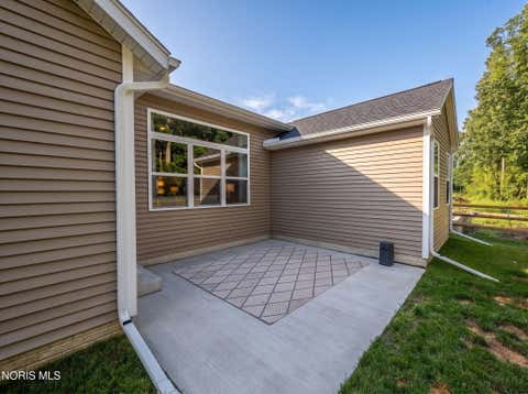 Tiny photo for 2015 Oakside Road, Toledo, OH 43615 (MLS # 10011754)