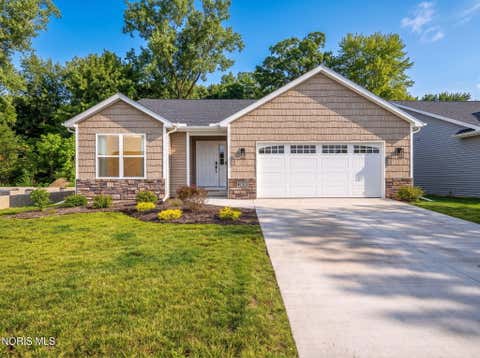 Photo of 2015 Oakside Road, Toledo, OH 43615 (MLS # 10011754)