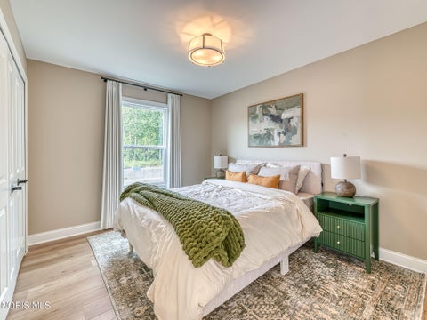 Tiny photo for 2015 Oakside Road, Toledo, OH 43615 (MLS # 10011754)