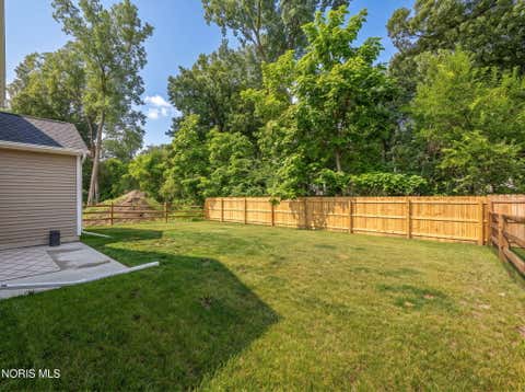 Tiny photo for 2015 Oakside Road, Toledo, OH 43615 (MLS # 10011754)