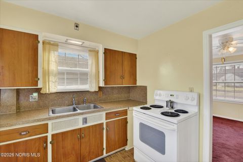 Tiny photo for 630 Carver Boulevard, Toledo, OH 43607 (MLS # 10002956)