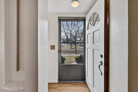 Tiny photo for 630 Carver Boulevard, Toledo, OH 43607 (MLS # 10002956)