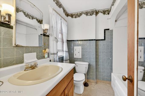 Tiny photo for 630 Carver Boulevard, Toledo, OH 43607 (MLS # 10002956)