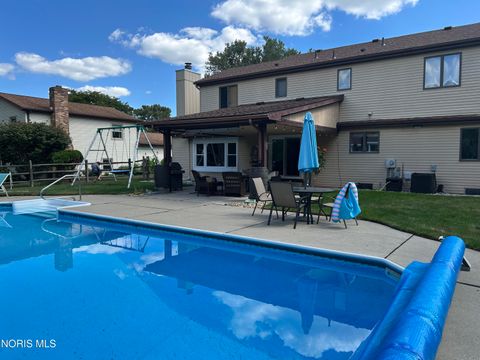 Tiny photo for 2338 Cedarwood Drive, Maumee, OH 43537 (MLS # 10008715)