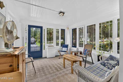 Tiny photo for 203 Buttonwood Avenue, Bowling Green, OH 43402 (MLS # 10011948)