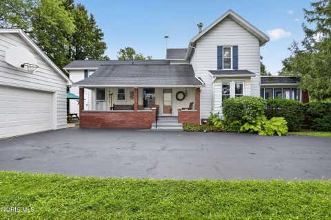 Tiny photo for 203 Buttonwood Avenue, Bowling Green, OH 43402 (MLS # 10011948)