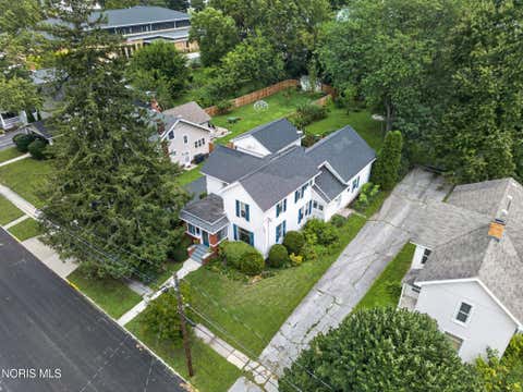 Tiny photo for 203 Buttonwood Avenue, Bowling Green, OH 43402 (MLS # 10011948)