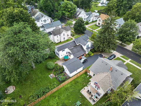 Tiny photo for 203 Buttonwood Avenue, Bowling Green, OH 43402 (MLS # 10011948)