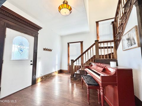 Tiny photo for 317 Western Avenue, Toledo, OH 43609 (MLS # 10004636)